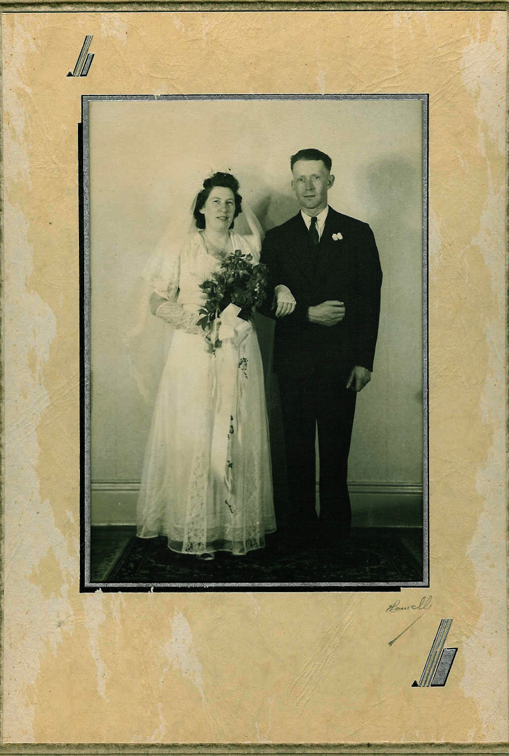 Photo of photos/Jack & Melba McLennan 1947 mg portrait